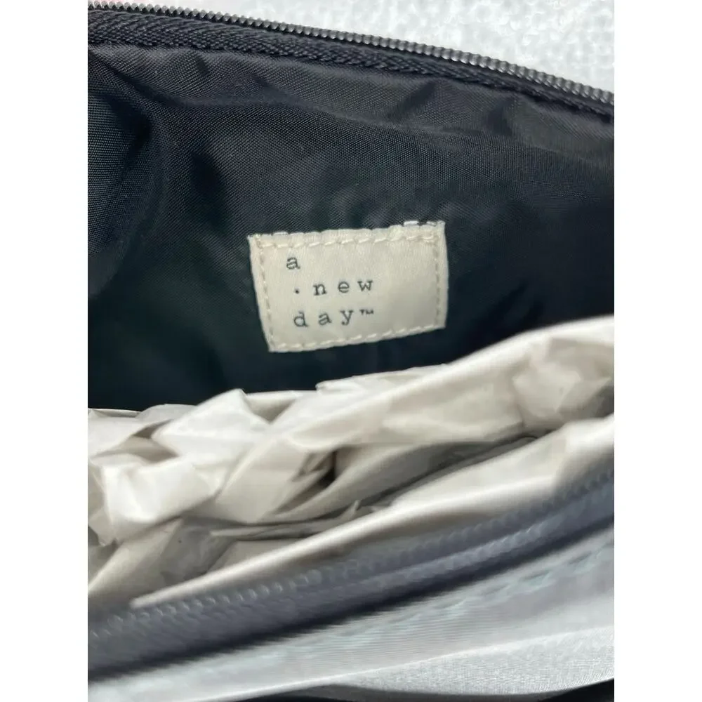 NWT A New Day Black Zip-Top Cosmetic Make-Up Bag Women's